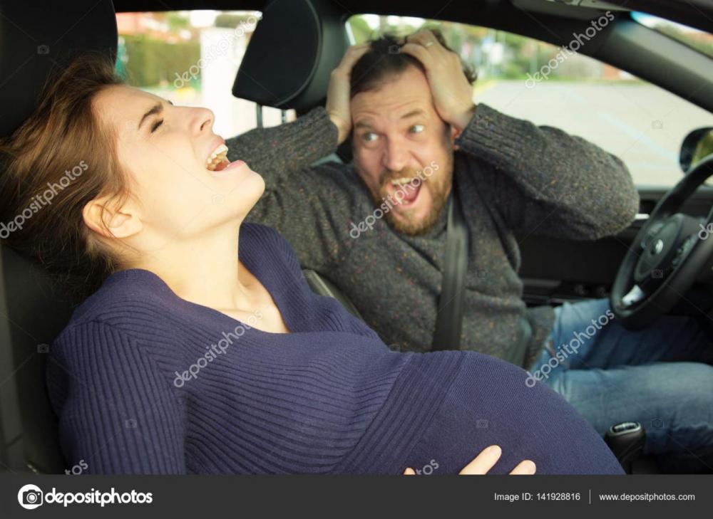 depositphotos_141928816-stock-photo-man-screaming-with-pregnant-wife.jpg