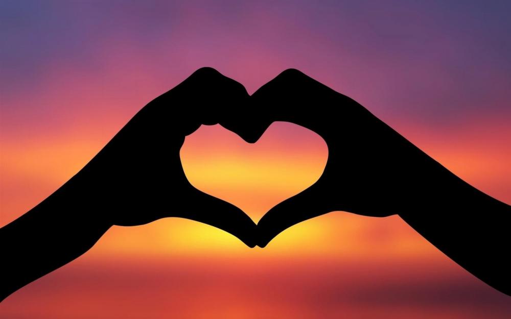 Heart-Love-Sky-Hands-Silhouette__1920x1200.jpg