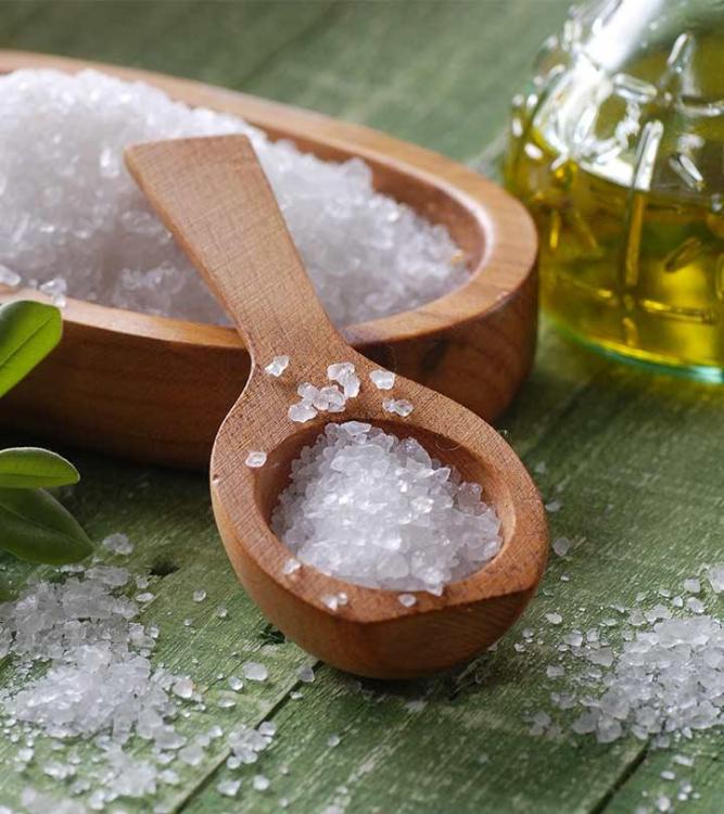 1020-34-Amazing-Benefits-Of-Salt-For-Skin-Hair-And-Health.jpg