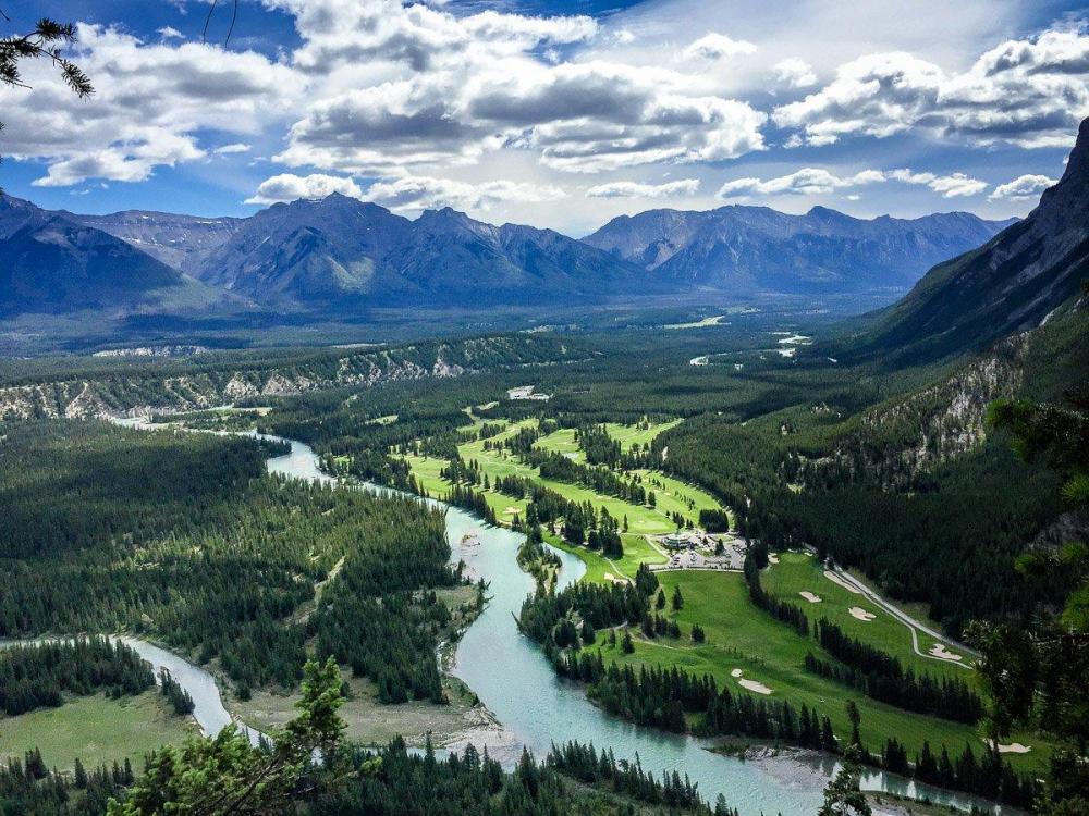 Tunnel-Mountain-Hike-Summer-views-of-the-Banff-Springs-Golf-Course-and-the-Bow-Valley.jpg