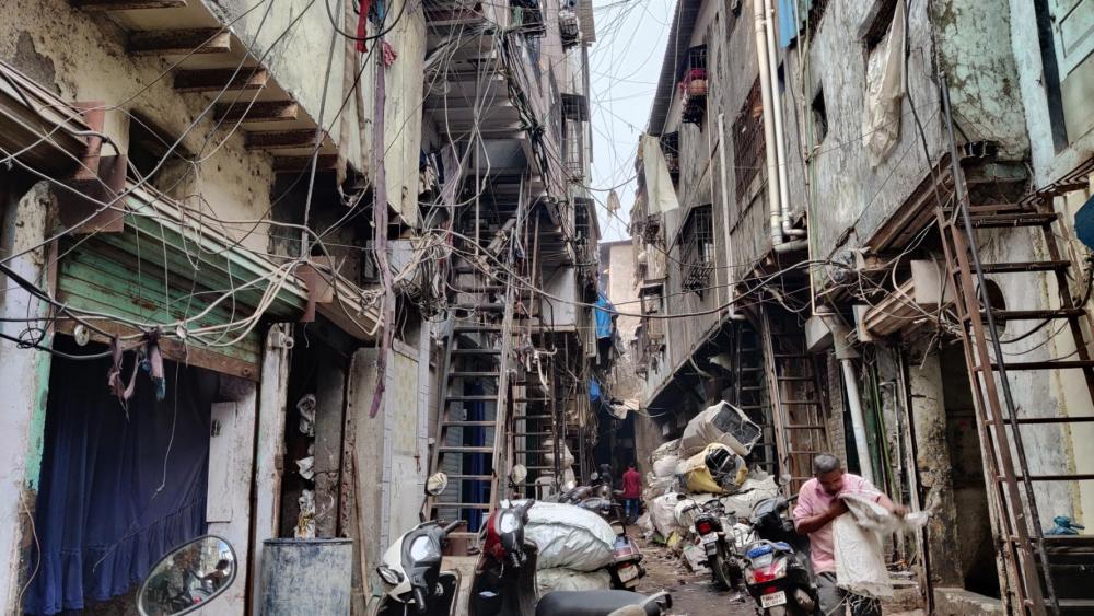IMAGE-5-Narrow-bylanes-of-Dharavi-1.jpg