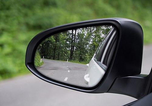 500px-Wing_mirror.jpg